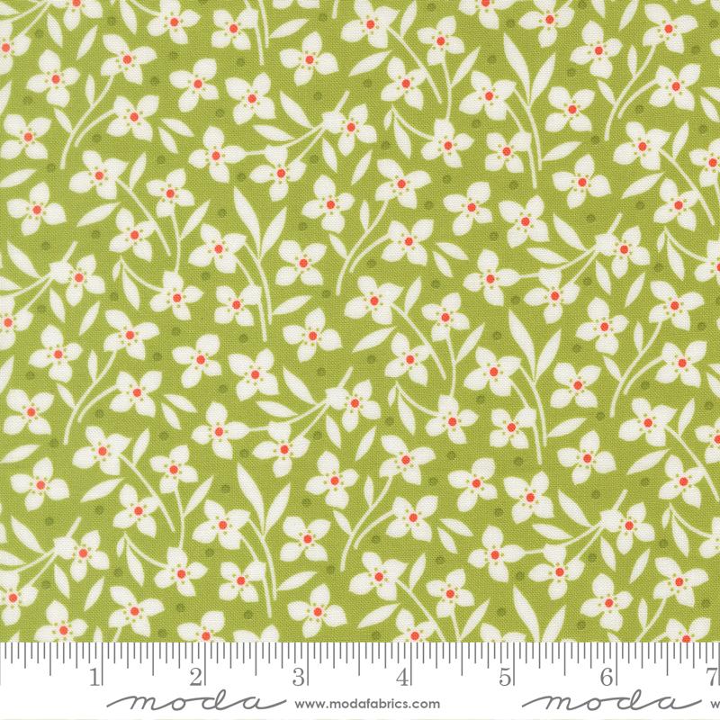 Summers End Sprig Clover - Quilt Fabric