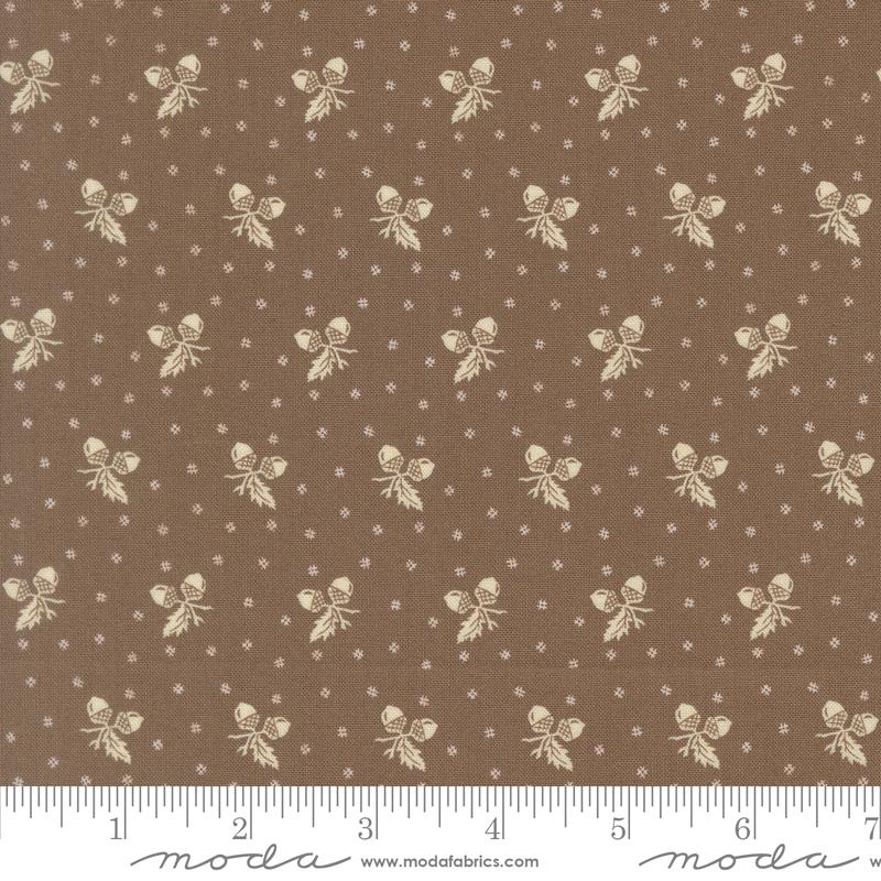 Butternut and Sage Acorn Walnut - Quilt Fabric