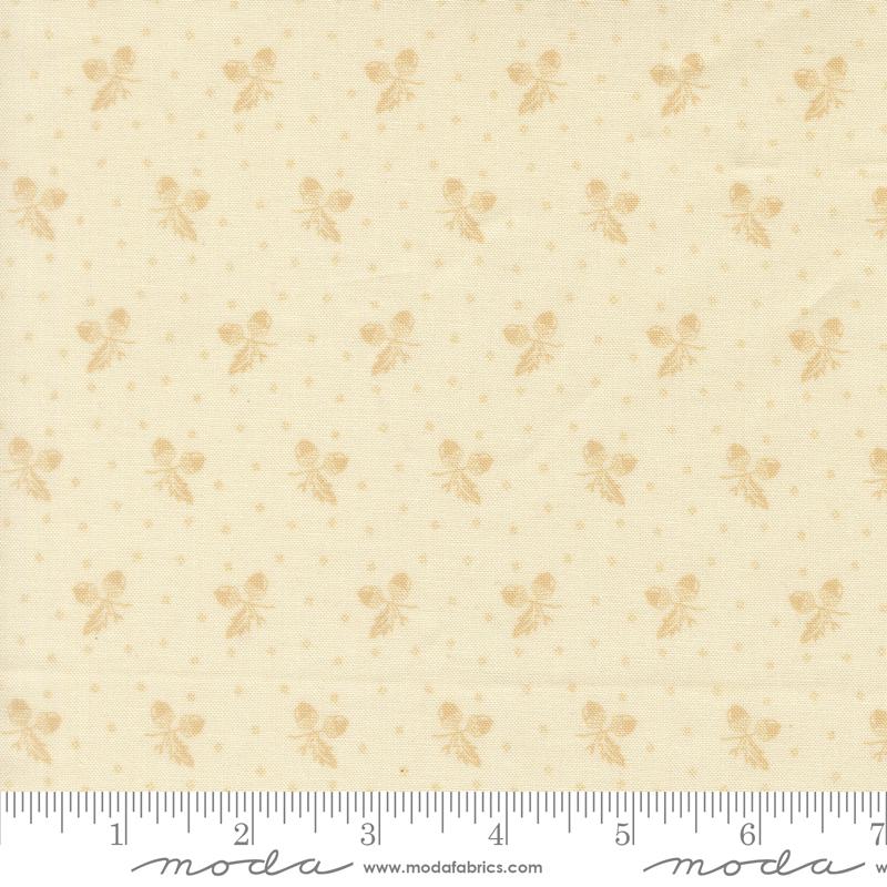 Butternut and Sage Acorn Cream - Quilt Fabric