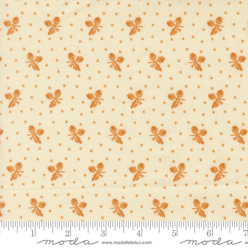 Butternut and Sage Acorn Cream Butter - Quilt Fabric