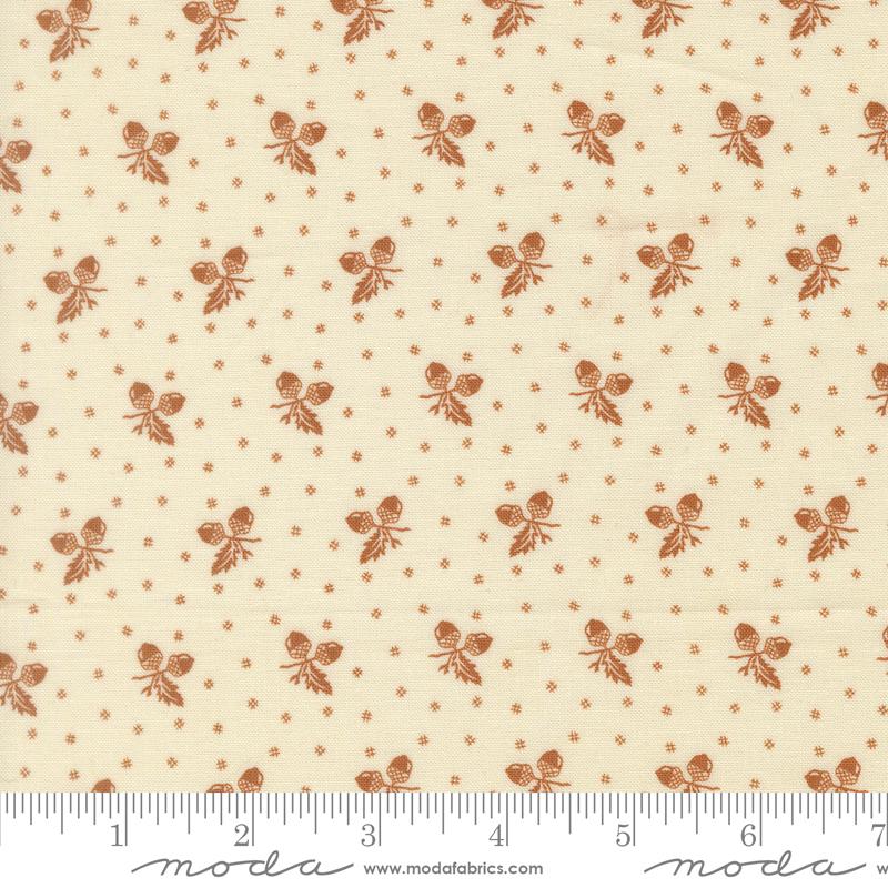 Butternut and Sage Acorn Cream Cinnamon - Quilt Fabric
