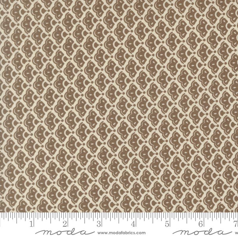 Butternut and Sage Fan Walnut - Quilt Fabric