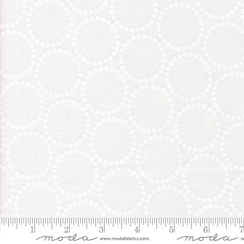 Tiny Christmas Snow White - Quilt Fabric