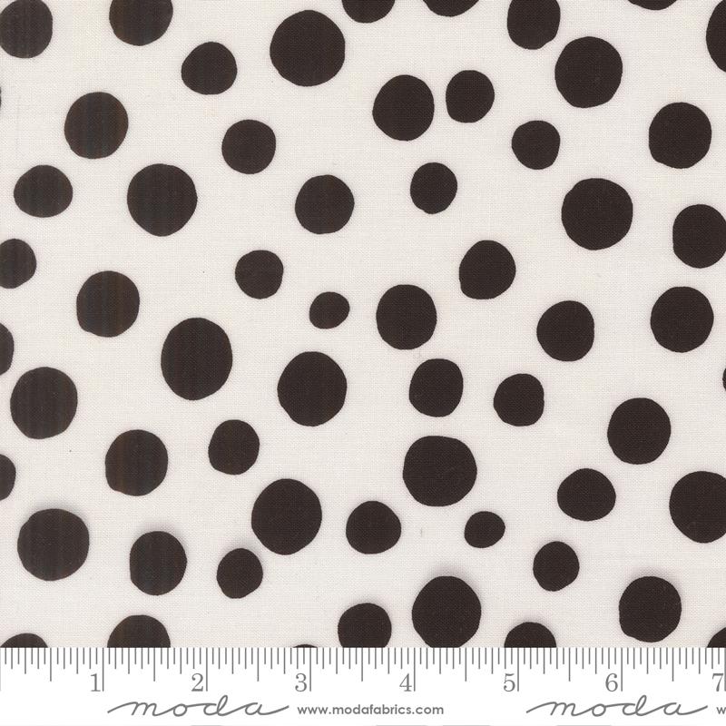 Funny Valentine Big Dots Champagne - Quilt Fabric