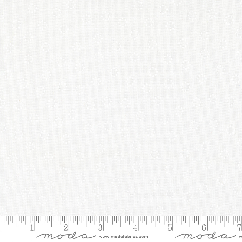 Simply Delightful Off White - Quilt Fabric