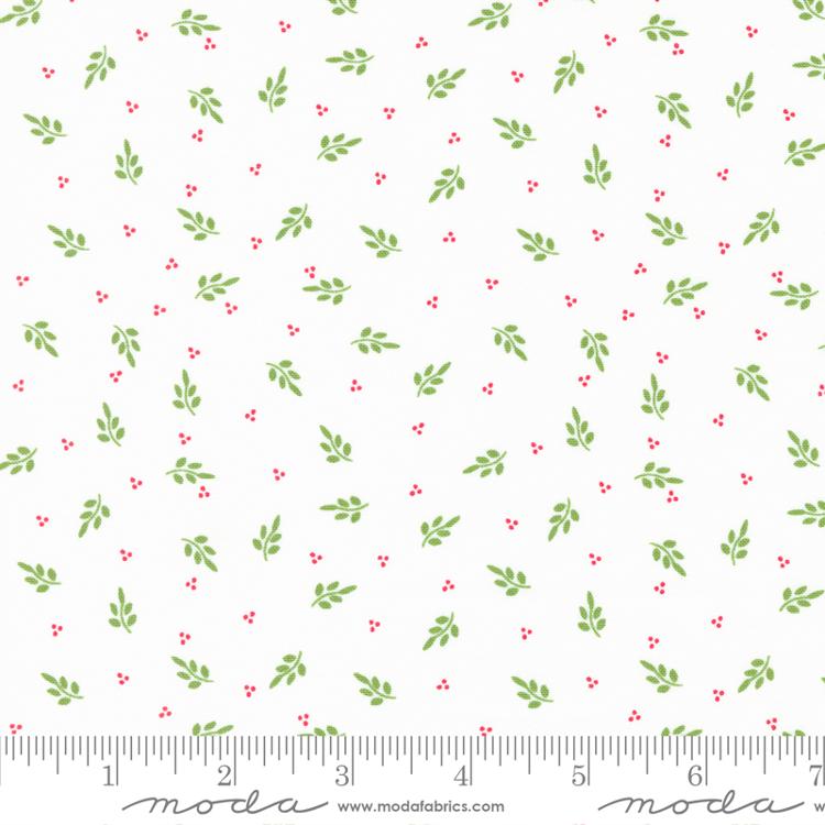 Favorite Things Snow - Holly Blenders - Quilt Fabric