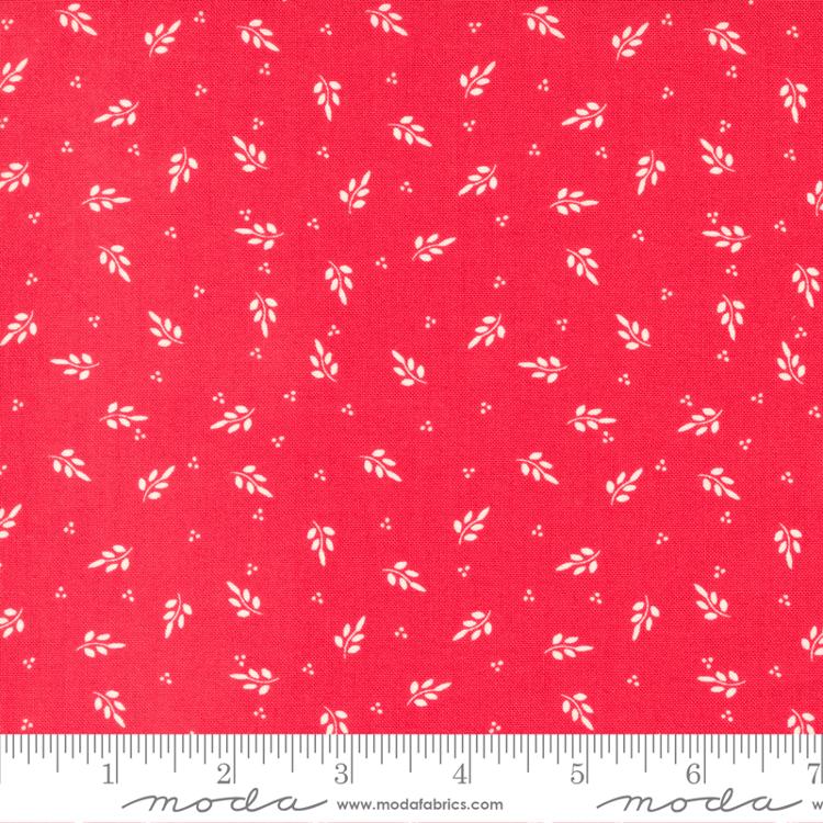 Favorite Things Berry - Holly Blenders - Quilt Fabric