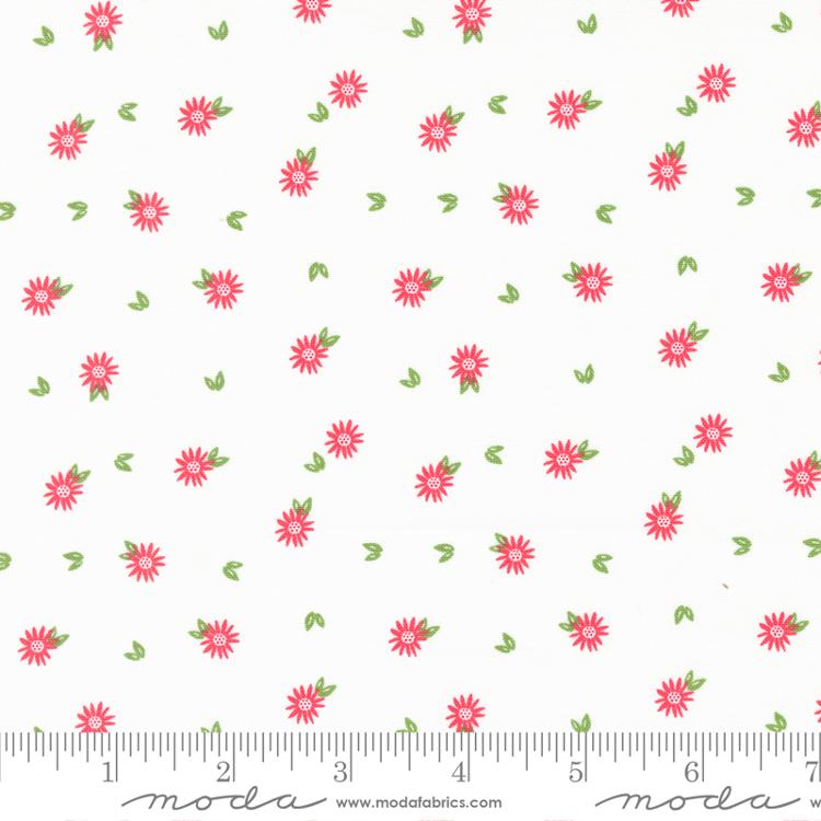 Favorite Things Snow - Chamomile Ditsy - Quilt Fabric