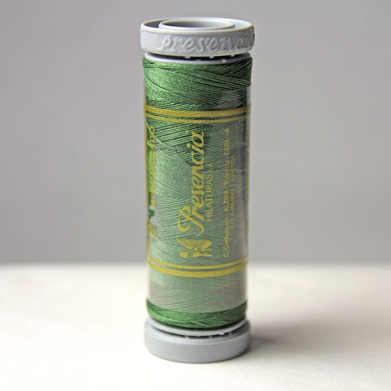 Cotton Thread 60wt 100M Medium Green, zoomed in. Select this picture to zoom back out.