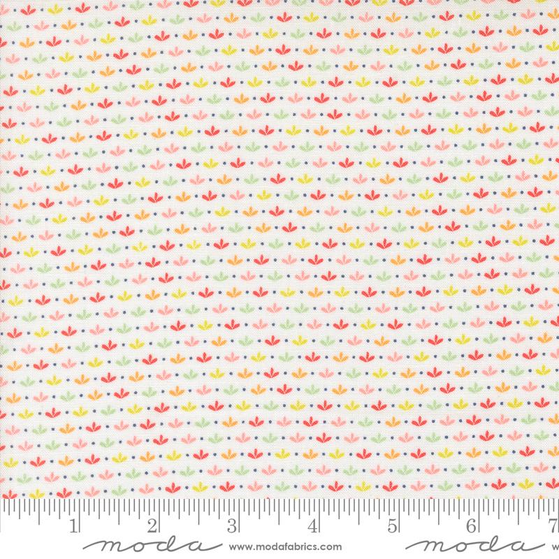 Raspberry Summer Sprout - Cloud - Quilt Fabric