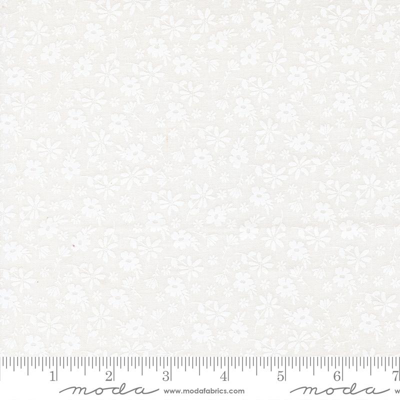 Delightfully Yours Floral Cloud White - Quilt Fabric