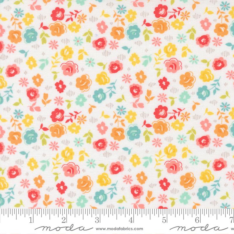 Delightfully Yours Flowers Cloud - Quilt Fabric