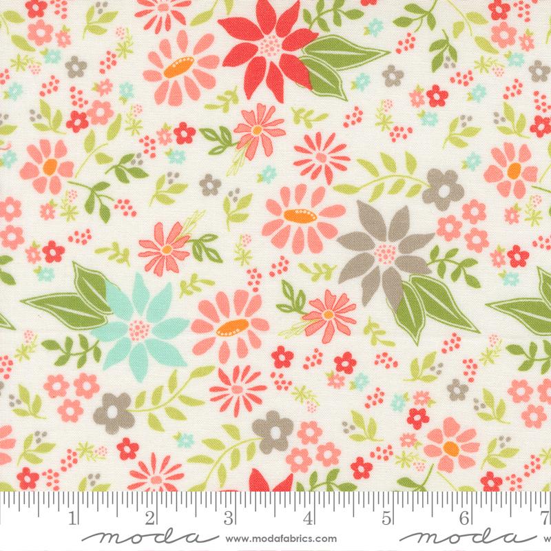Poinsettia and Pear Flowers Cloud - Quilt Fabric