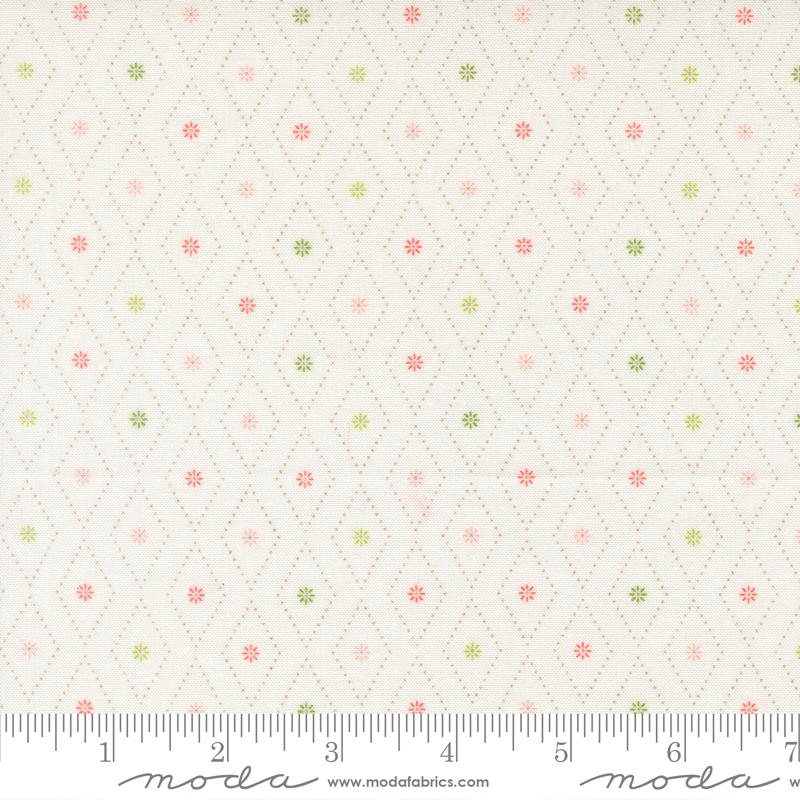 Poinsettia and Pear Diamond Cloud - Quilt Fabric