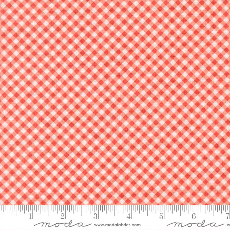 Poinsettia and Pear Gingham Geranium - Quilt Fabric