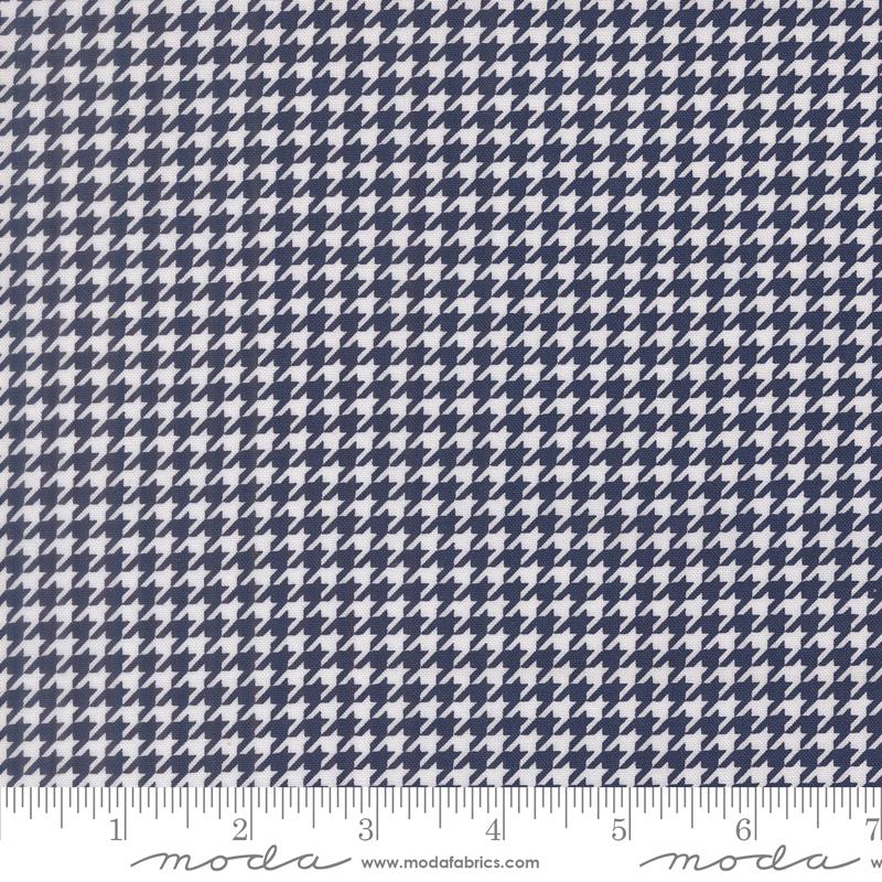 Midsummer Houndstooth Navy - Quilt Fabric, zoomed in. Select this picture to zoom back out.