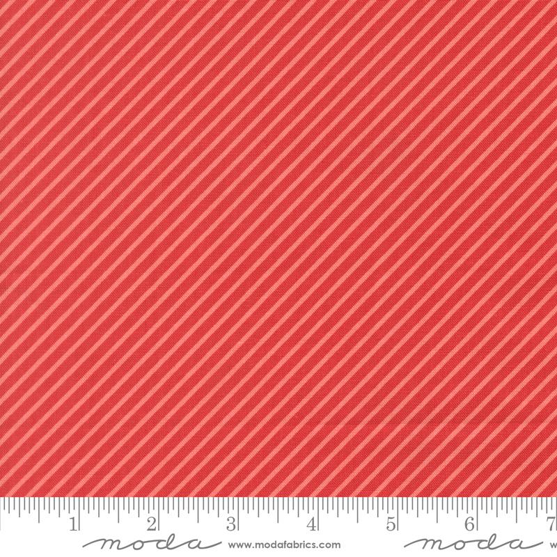 Midsummer Striped Geranium - Quilt Fabric, zoomed in. Select this picture to zoom back out.
