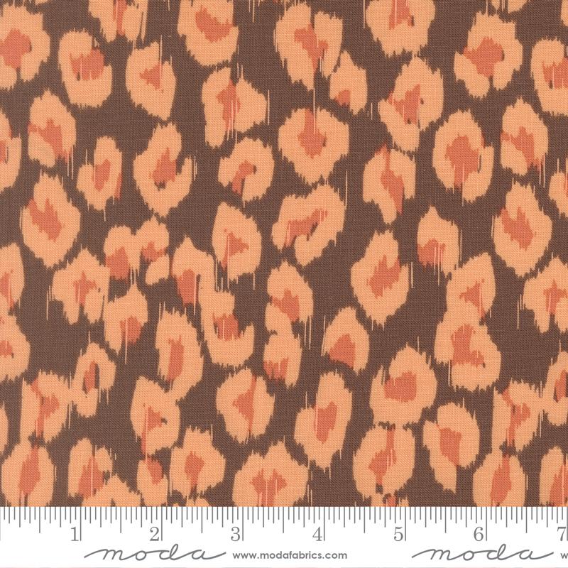 Sunlit Ruins Leopard Mauve - Quilt Fabric