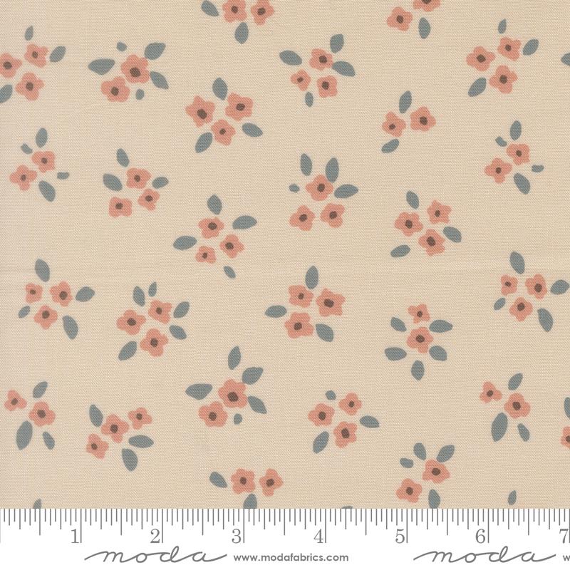 Midnight Fleur Flower Smoke - Quilt Fabric, zoomed in. Select this picture to zoom back out.