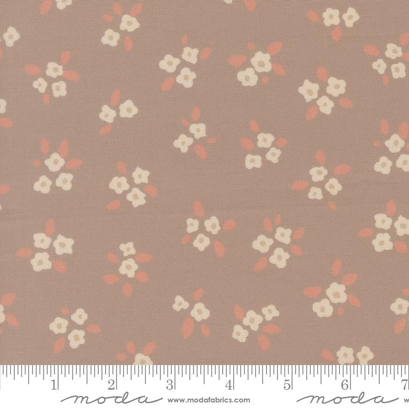 Midnight Fleur Flower Luster - Quilt Fabric, zoomed in. Select this picture to zoom back out.
