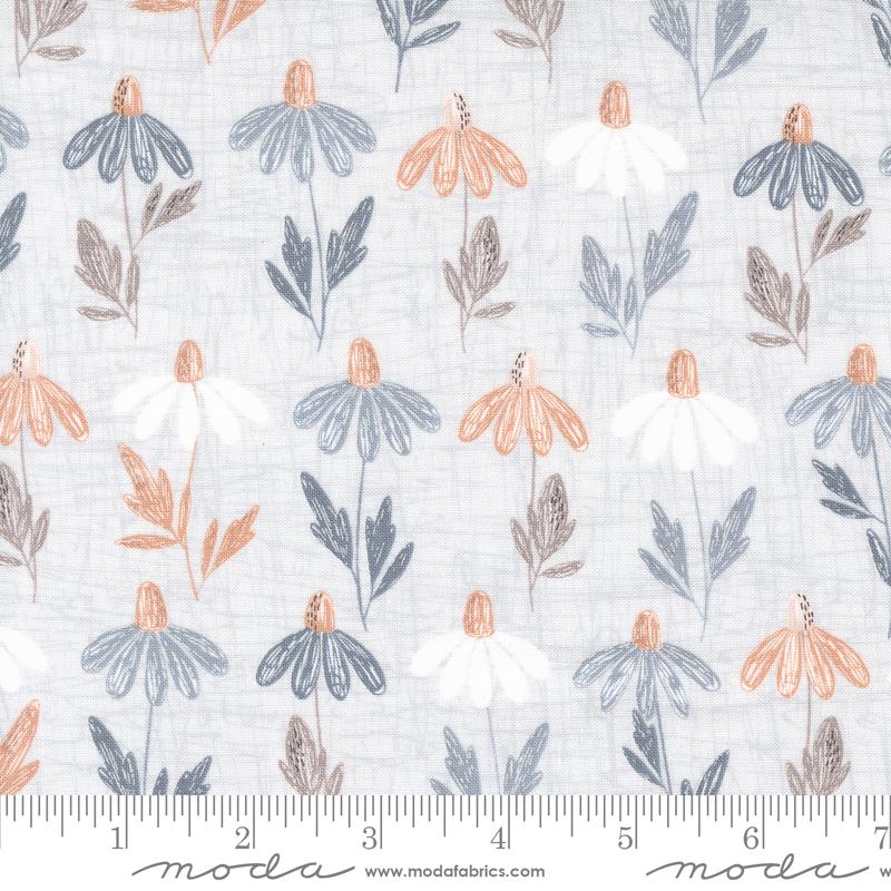 Chirp Daisy Field Mist - Quilt Fabric