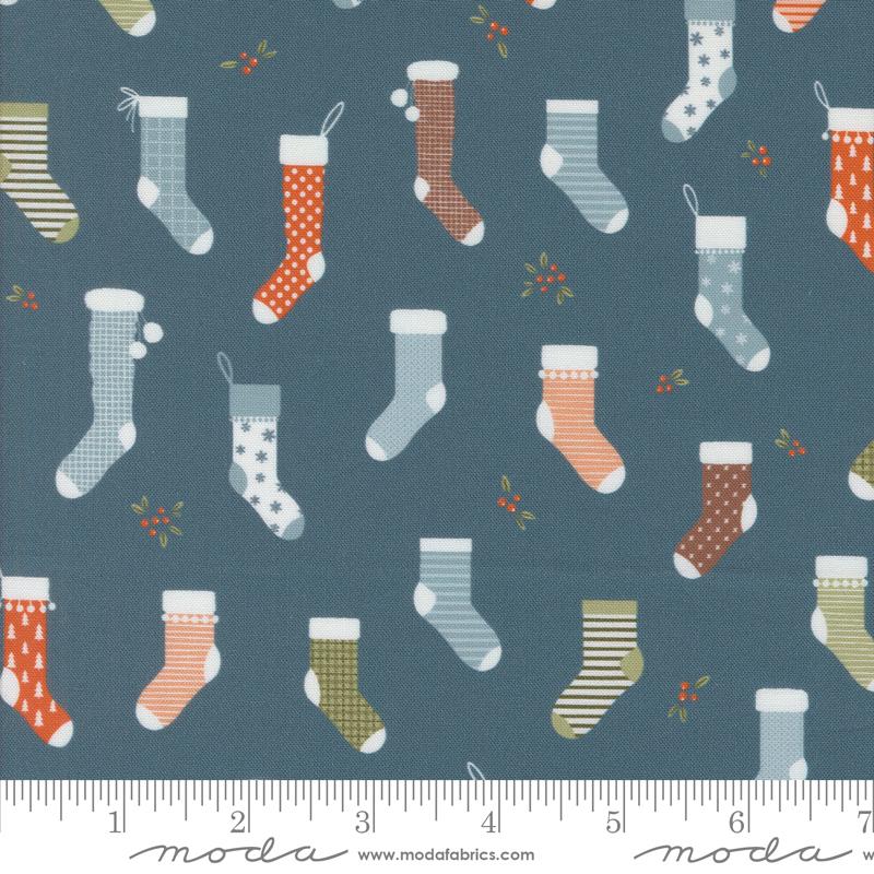 Purrfect Christmas Stocking - Juniper - Quilt Fabric