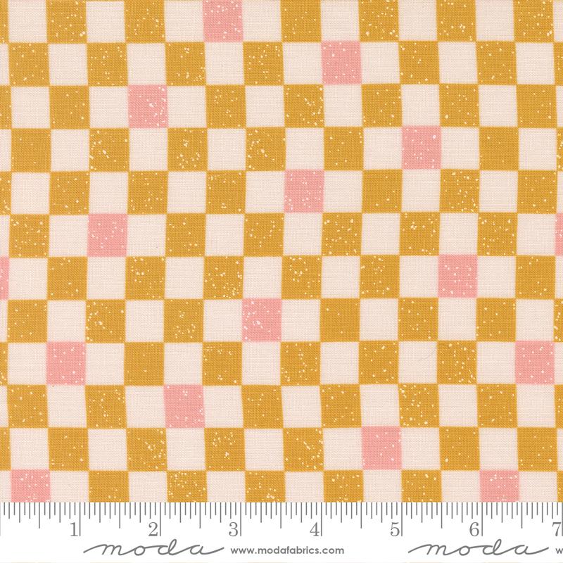 Blossoms And Blooms Checkers Blush - Quilt Fabric