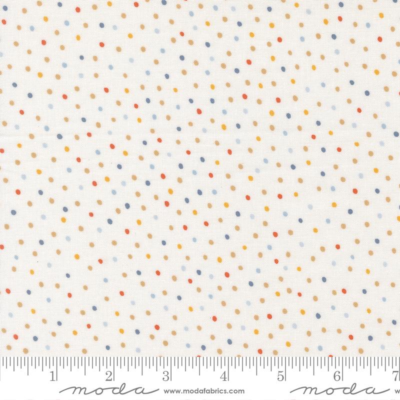 Blossoms And Blooms Dots Pearl - Quilt Fabric