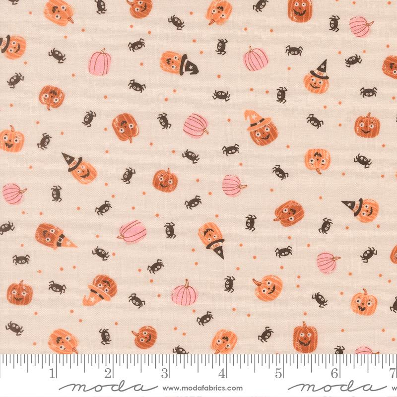 Purrs and Boos Pumpkin Moonbeam - Quilt Fabric