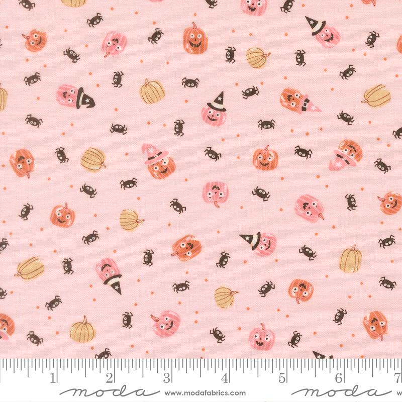Purrs and Boos Pumpkin Purrfect Pink - Quilt Fabric