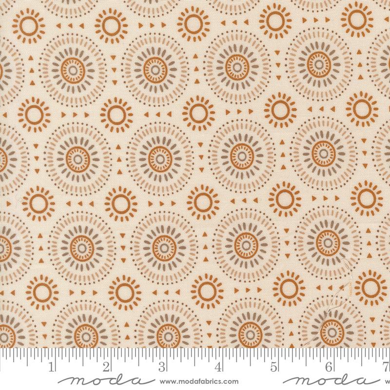 Wildly Cute Safari Mosaic Pearl - Quilt Fabric, zoomed in. Select this picture to zoom back out.
