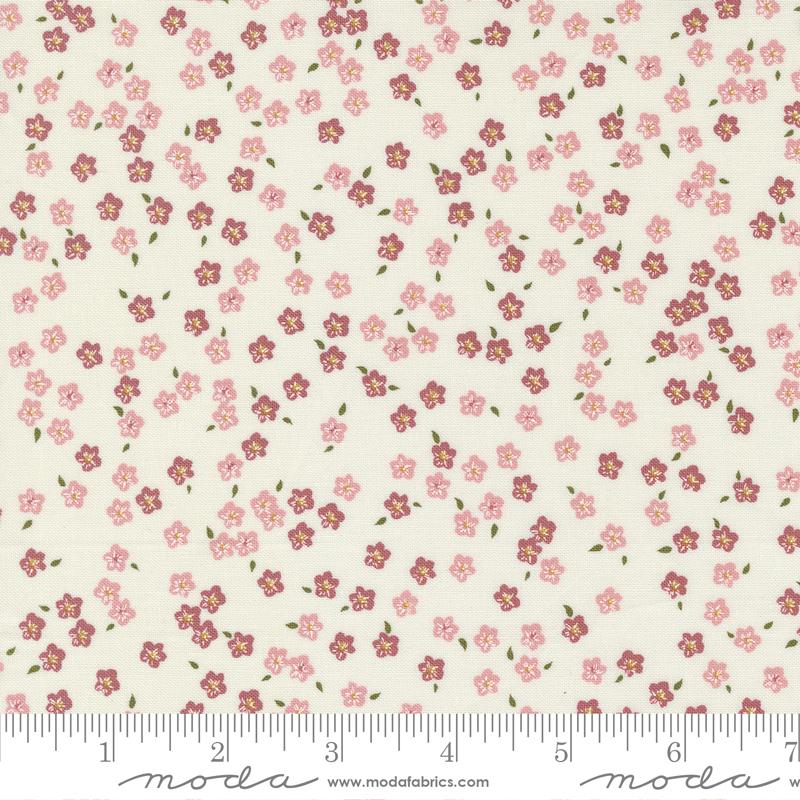 Evermore Lace - Forget Me Not Ditsy - Quilt Fabric
