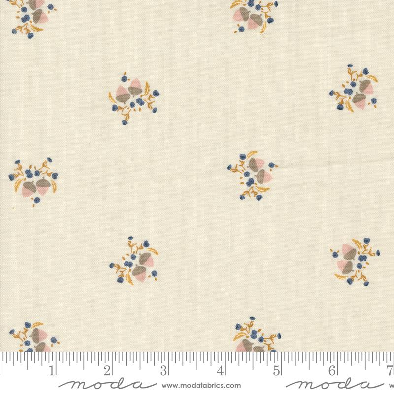 Enchantment Acorn - Porcelain - Quilt Fabric