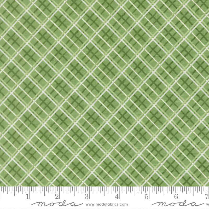 Merrily On High Plaid Evergreen - Quilt Fabric