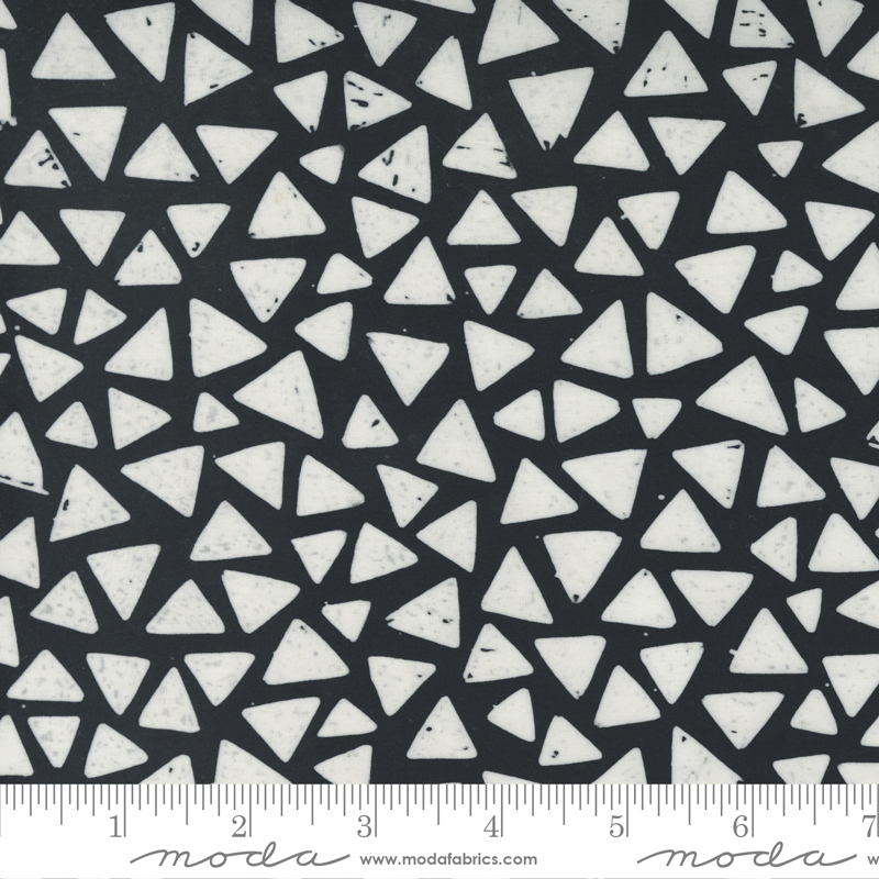 Fire And Ice Batiks Coal - Batiks Triangle - Quilt Fabric