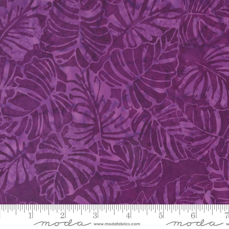 Berrylicious Batiks Leaf - Fig - Quilt Fabric