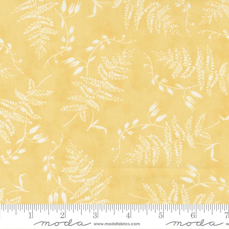 Honeybloom Honey - Quilt Fabric, zoomed in. Select this picture to zoom back out.