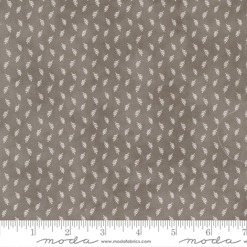 Honeybloom Charcoal - Quilt Fabric