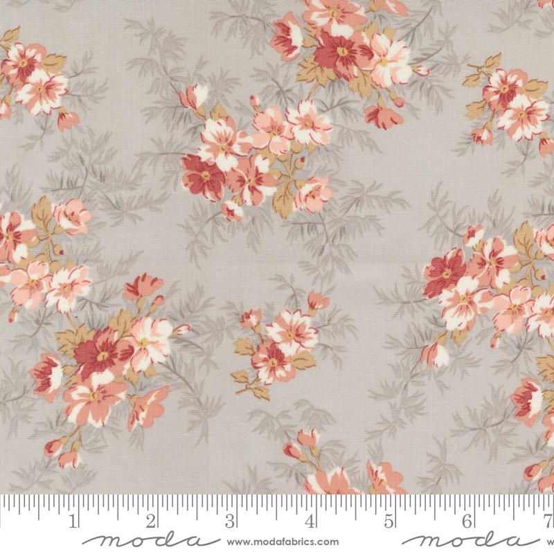 Sandalwood Flowers - Moonbeam - Quilt Fabric