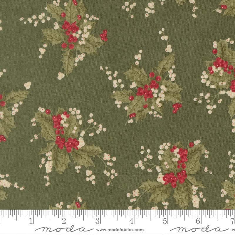Candlelight Christmas Holly Holly - Quilt Fabric