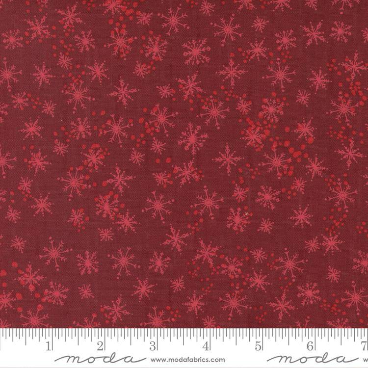 Cheer Merriment Hollyberry - Snowfall Blender - Quilt Fabric