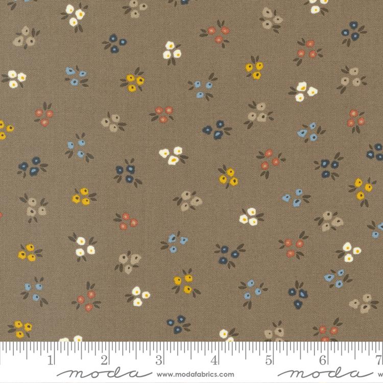 Dawn On The Prairie Saddle - Sweet Ditsy - Quilt Fabric
