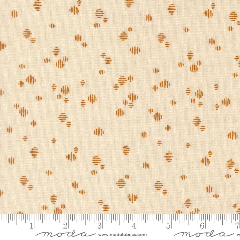 Wellspring Dotted Eggshell - Quilt Fabric