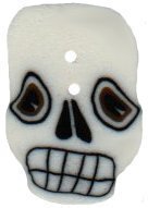 Small Spooky Skull - Button