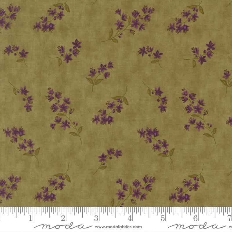 Collections Essence Blooms Clover - Quilt Fabric