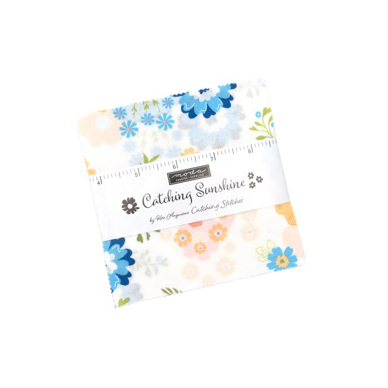 Catching Sunshine - Charm Pack, zoomed in. Select this picture to zoom back out.