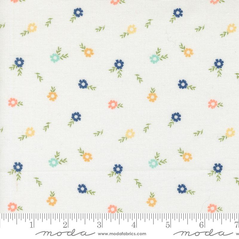 Catching Sunshine Floral Cloud - Quilt Fabric, zoomed in. Select this picture to zoom back out.