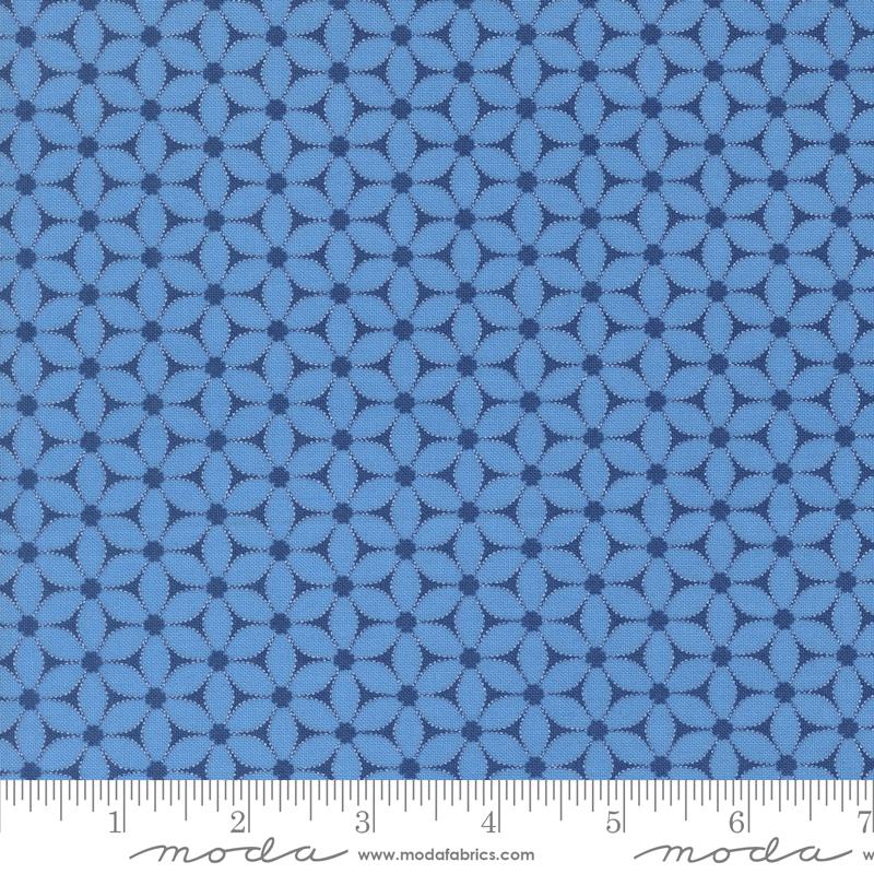 Catching Sunshine Geometric Skylight - Quilt Fabric, zoomed in. Select this picture to zoom back out.