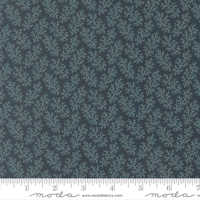 Miss Mollie Greenery Indigo - Quilt Fabric