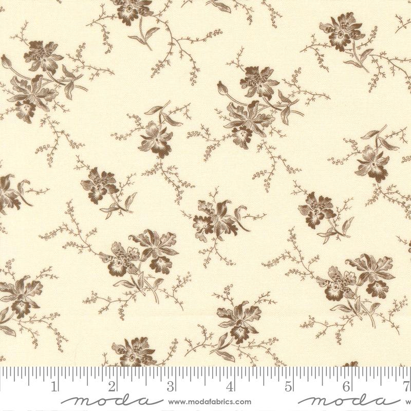 Betsys Best Vines Light Cream - Quilt Fabric, zoomed in. Select this picture to zoom back out.